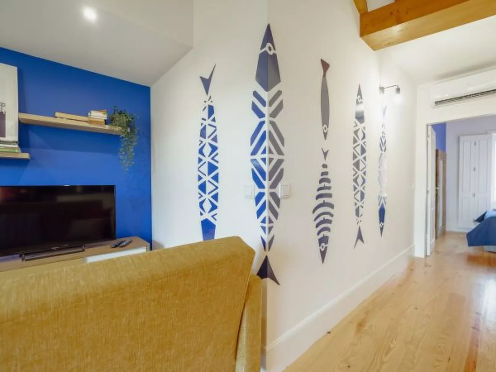 DOWNTOWN PRIME with TERRACE by VACATIONY - Binnen