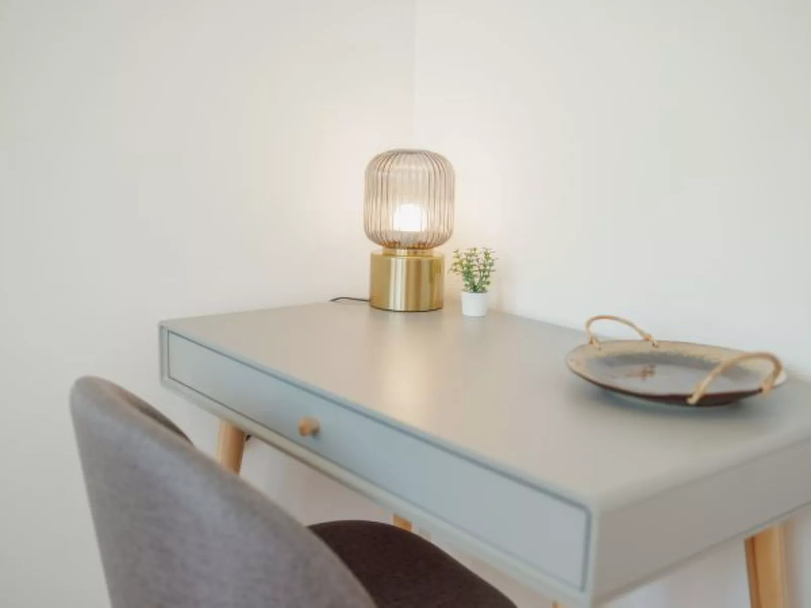 MODERN & STYLISH APARTMENT II by VACATIONY - Binnen