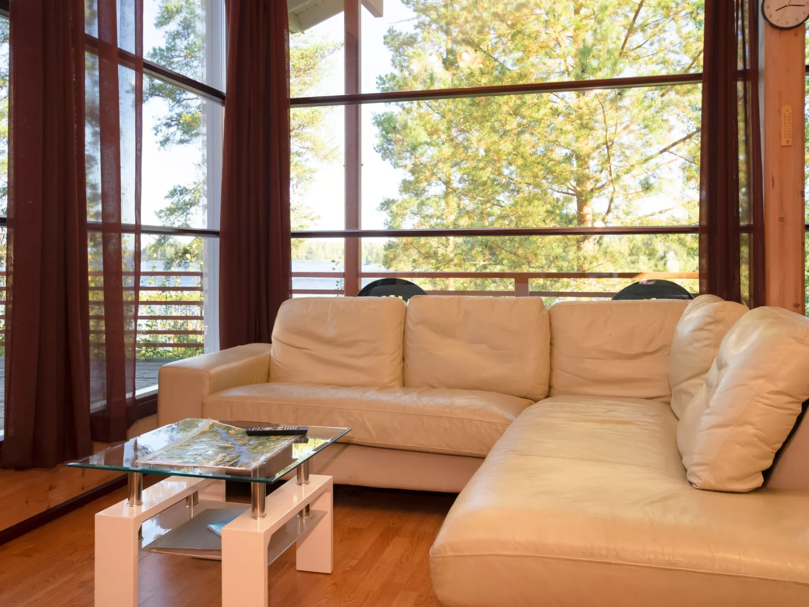 Tiirinniemi 27 a - Binnen