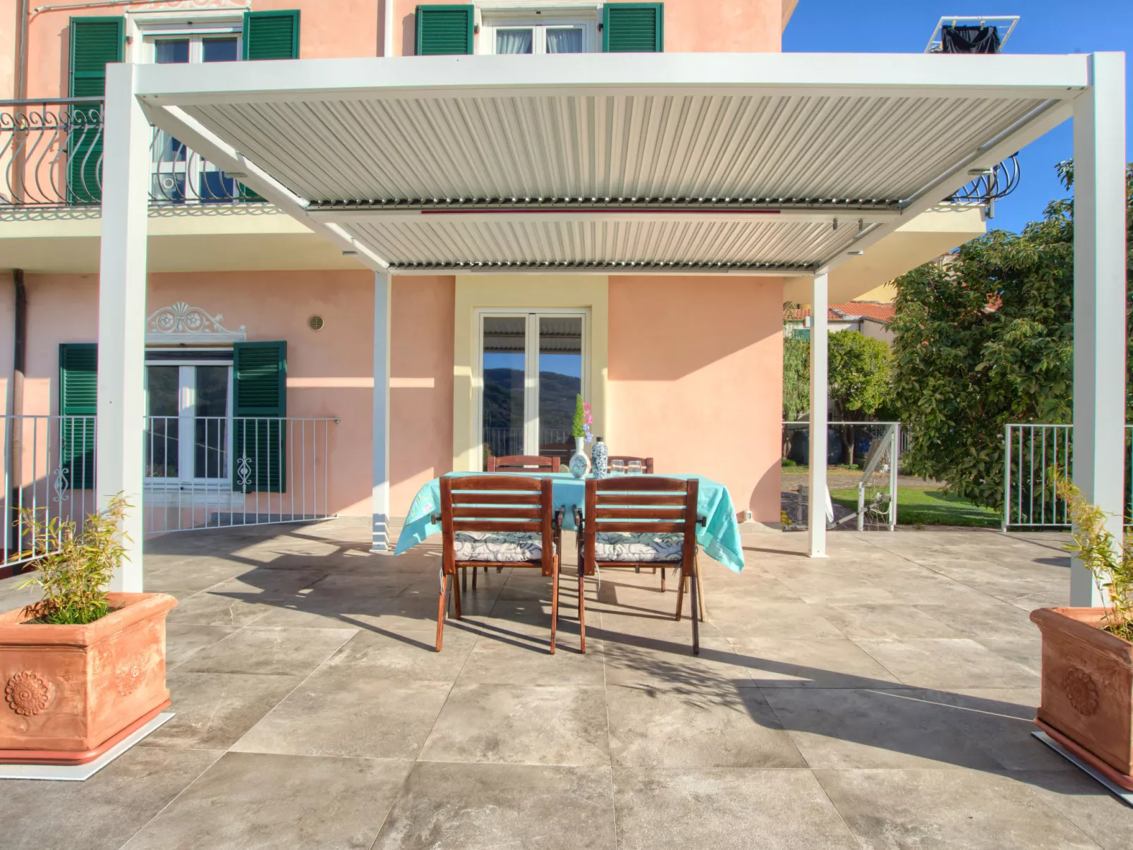 Coty (IMP522) - Buiten