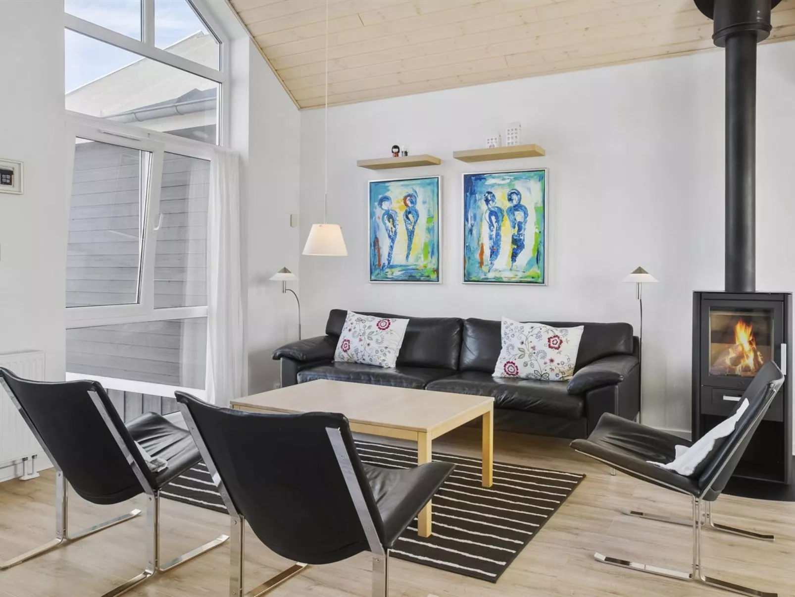 "Heraldina" - 700m from the sea - Binnen