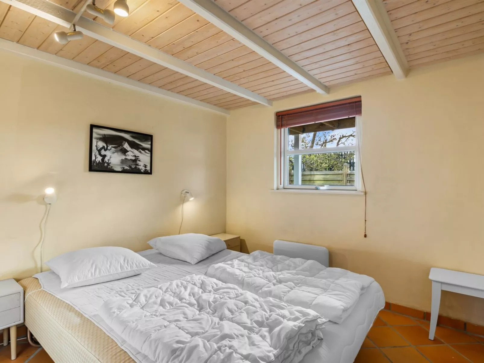 "Engelbertine" - 30m from the sea - Binnen