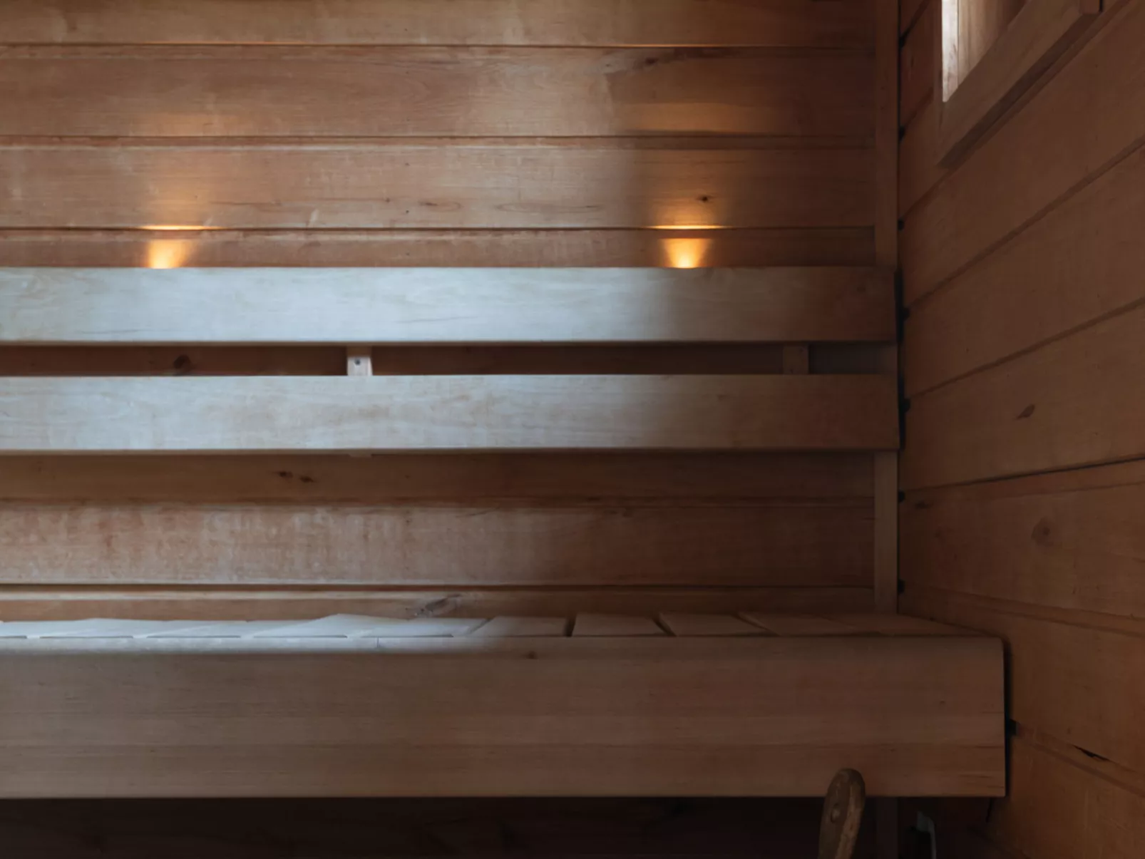 Virtaan väentupa - Binnen