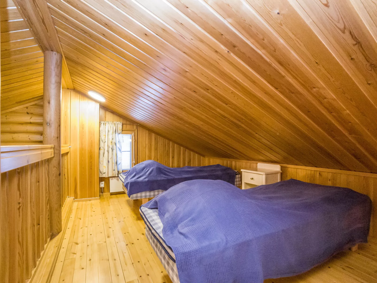 Kaukonraitti 4 c 2 - Binnen