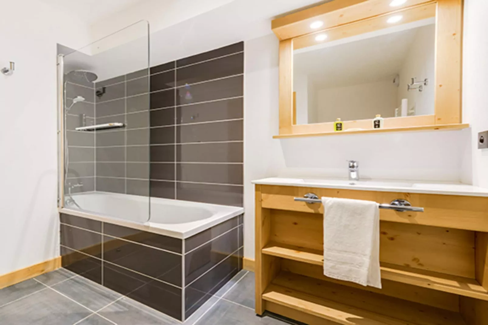 COMBLOUX Les Fermes du Mont Blanc-A48S - Badkamer