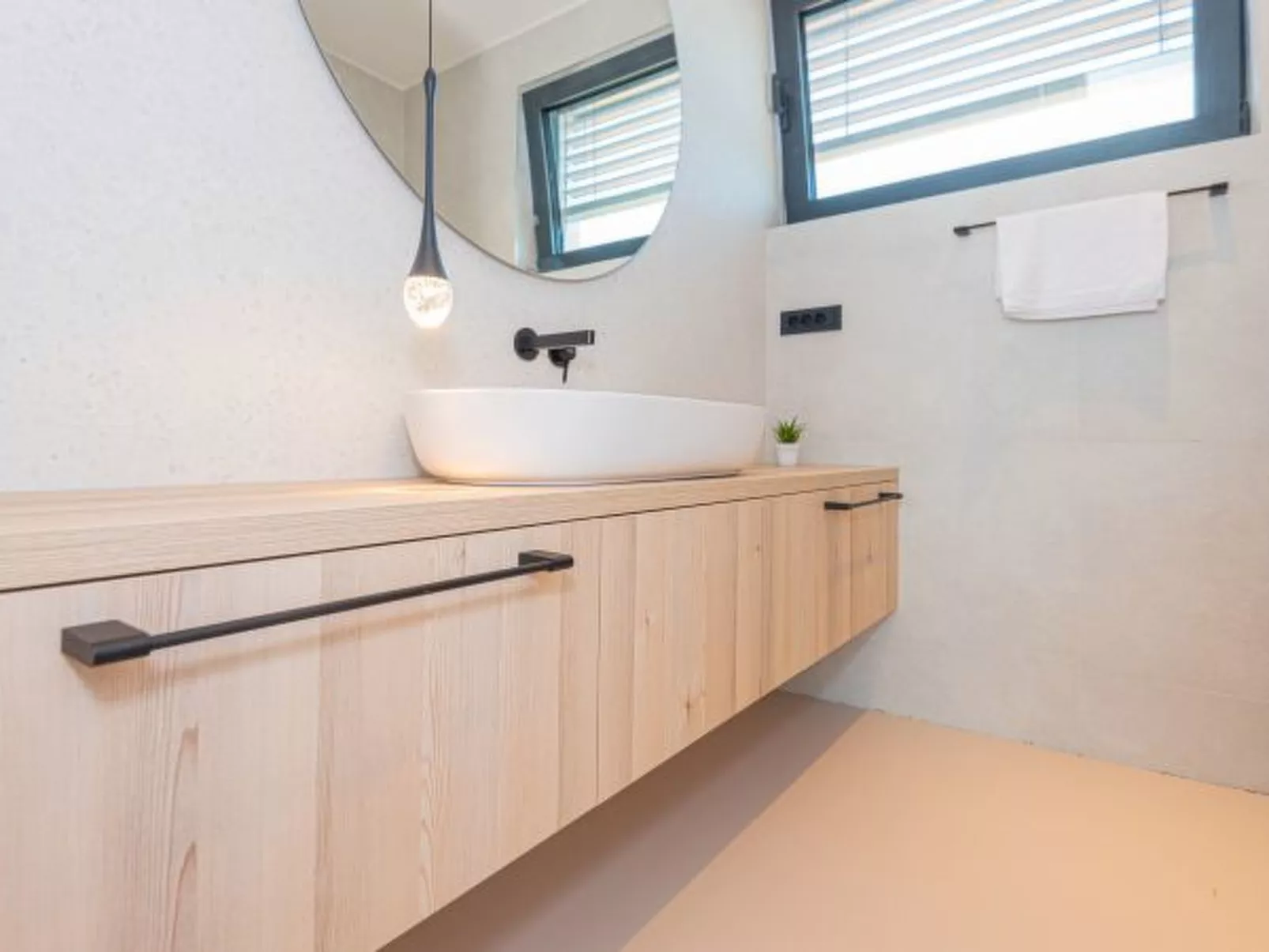 Seafront Villa Aurea with pool and seaview - Image-tags.info