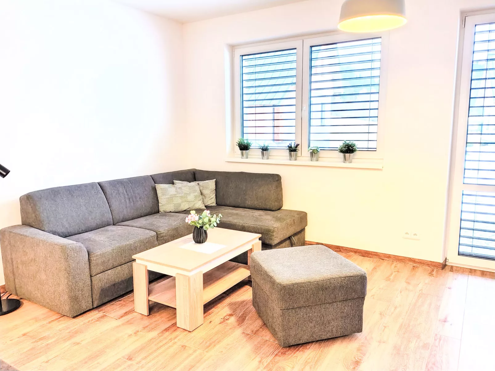 Ground Oasis with Terrace - Binnen