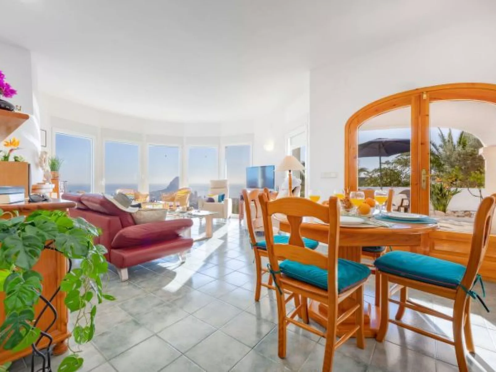 Villa Lehman - PlusHolidays - Image-tags.info