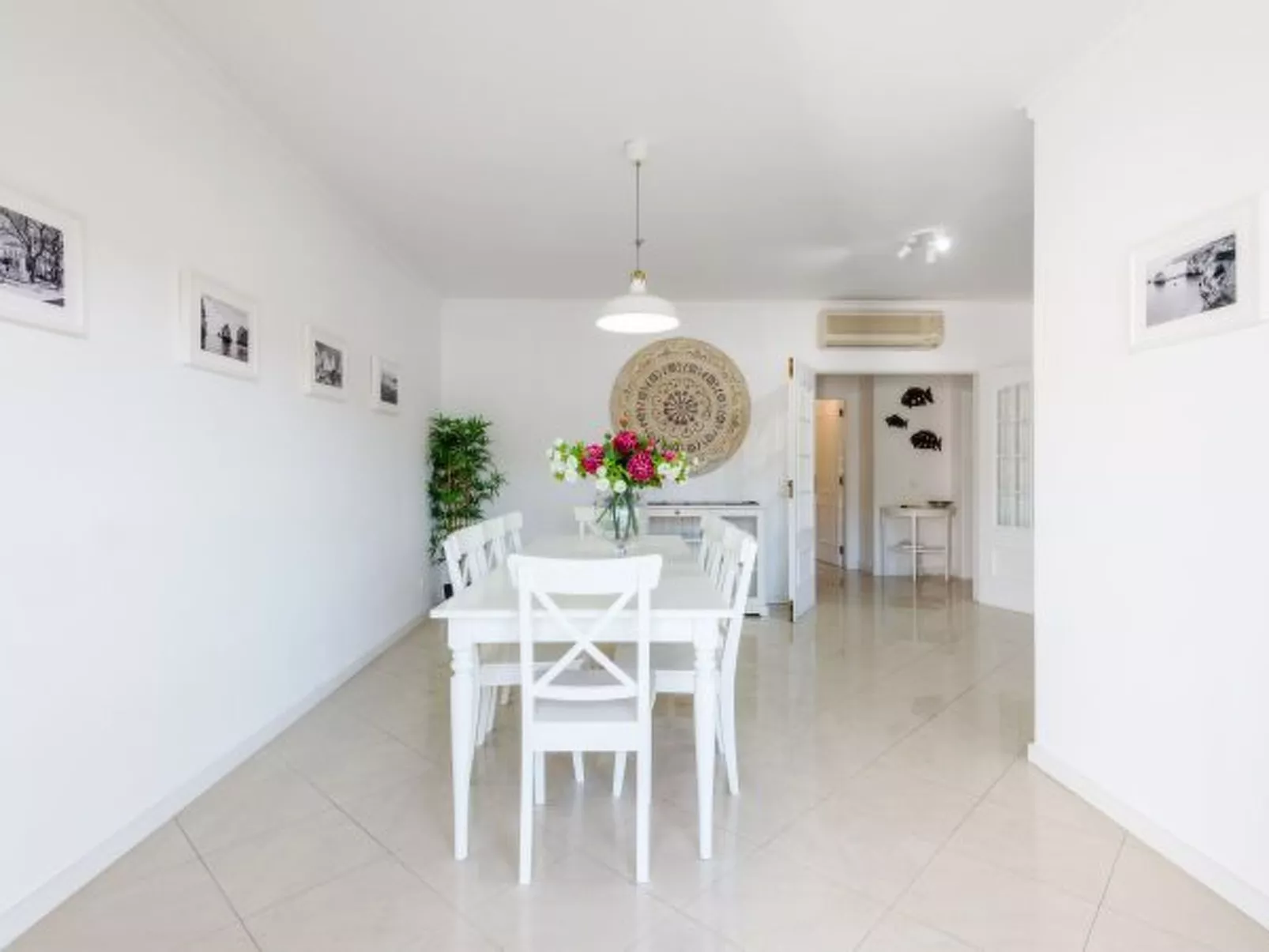 Amazing Apartment in Albufeira - Binnen