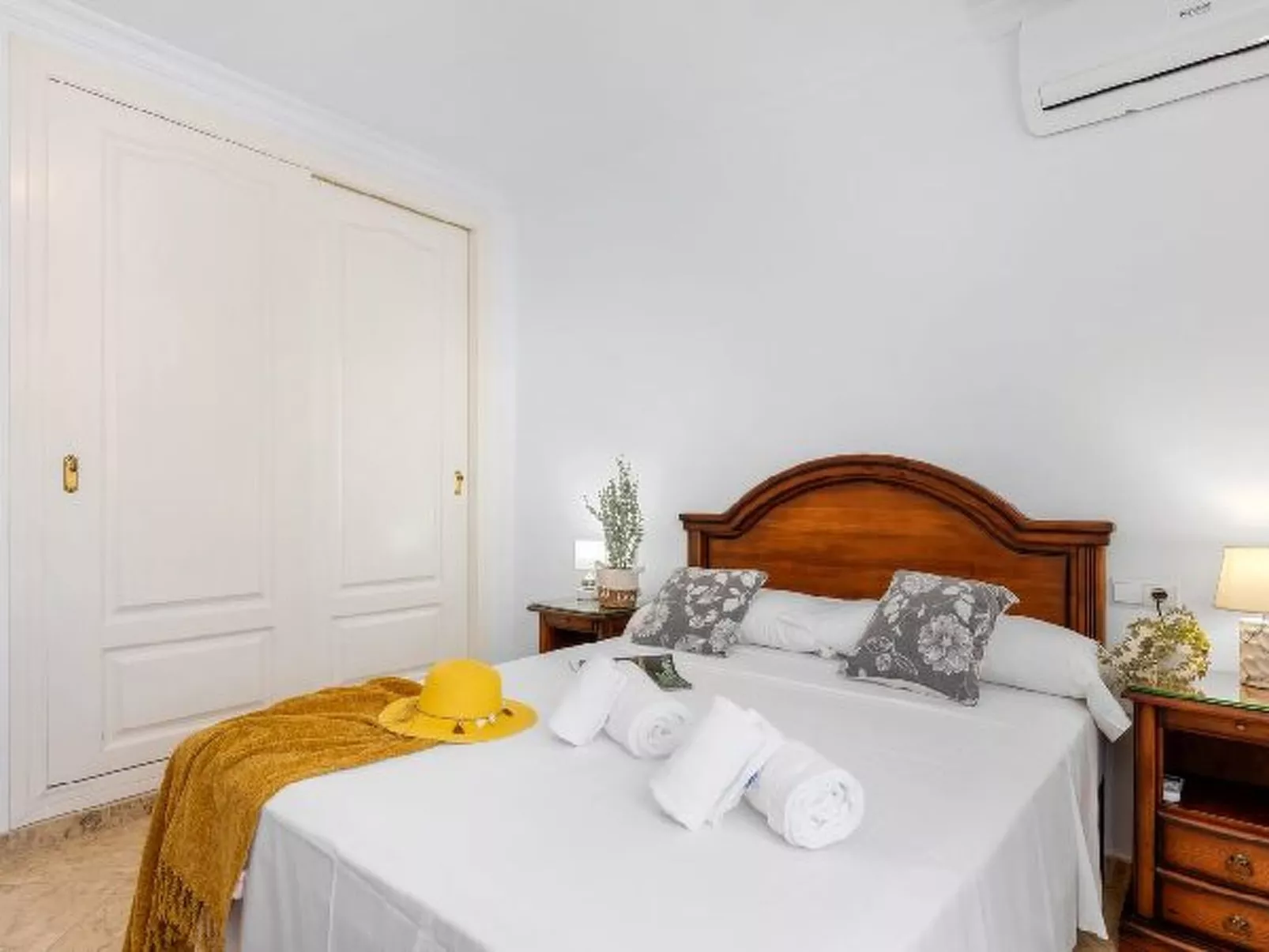 Villa La Marina - PlusHolidays - Image-tags.info