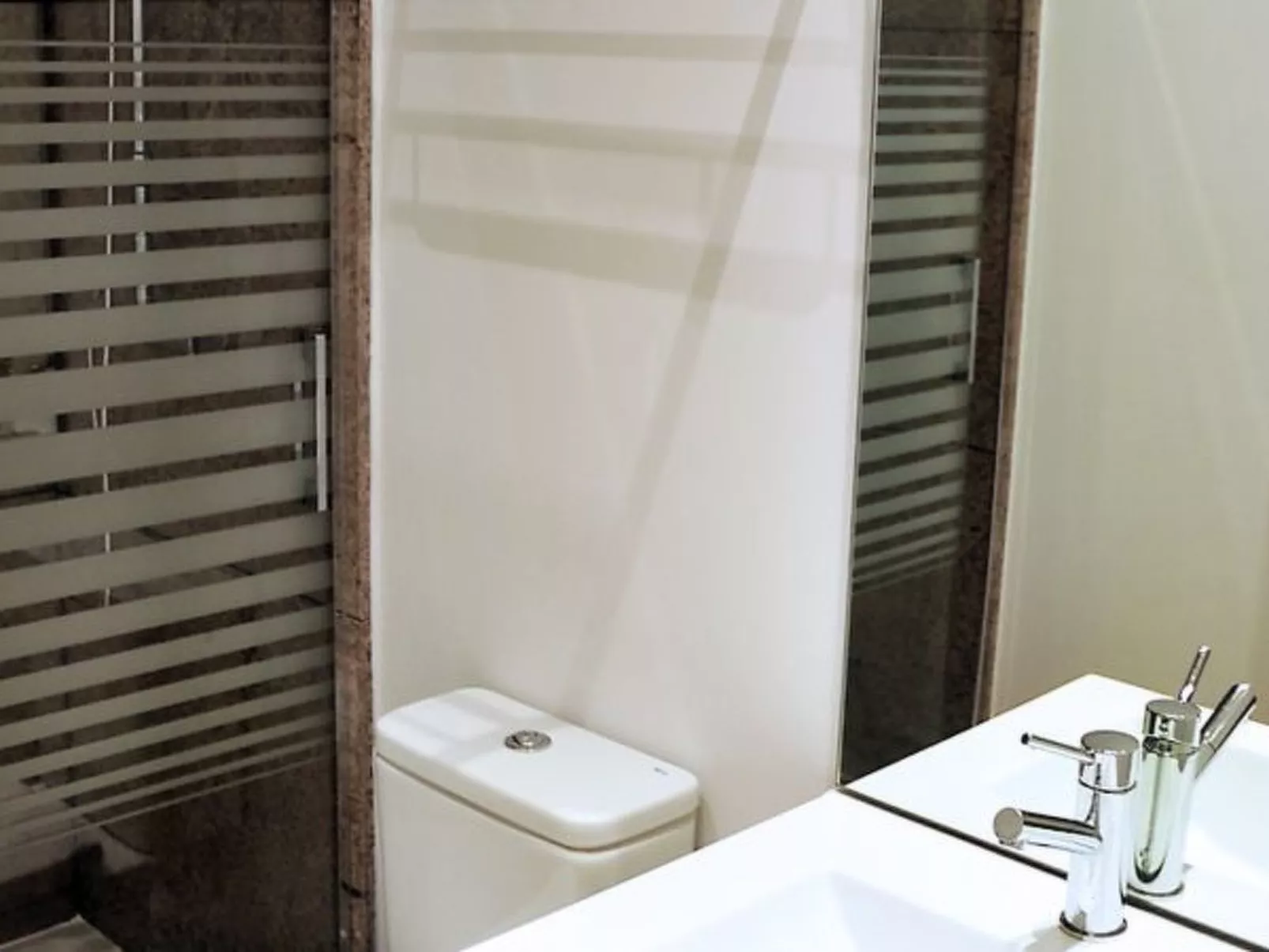 Sado Blue City&River Flats - Gal&aacute-pos - Binnen