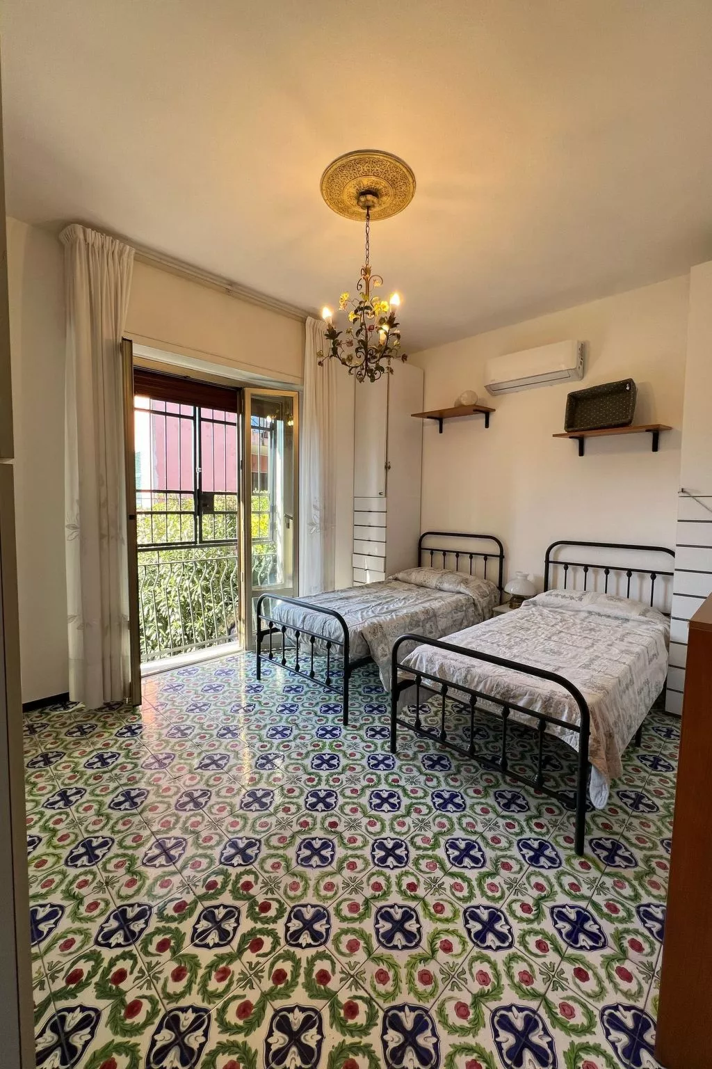 Oase der Entspannung mit Panoramablick - Image-tags.info