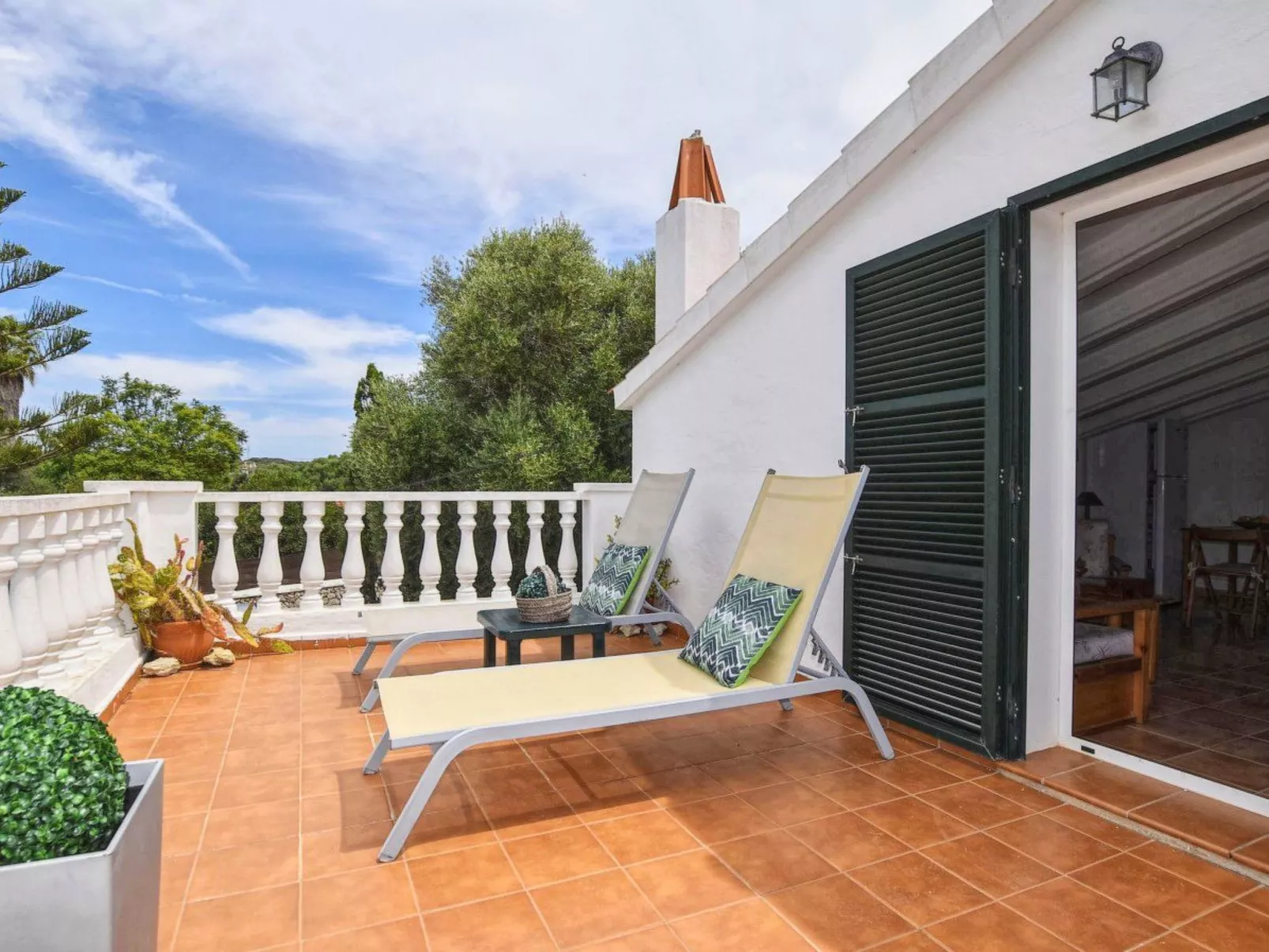 Traditionelles Landhaus 6 km vom Meer entfernt - Buiten