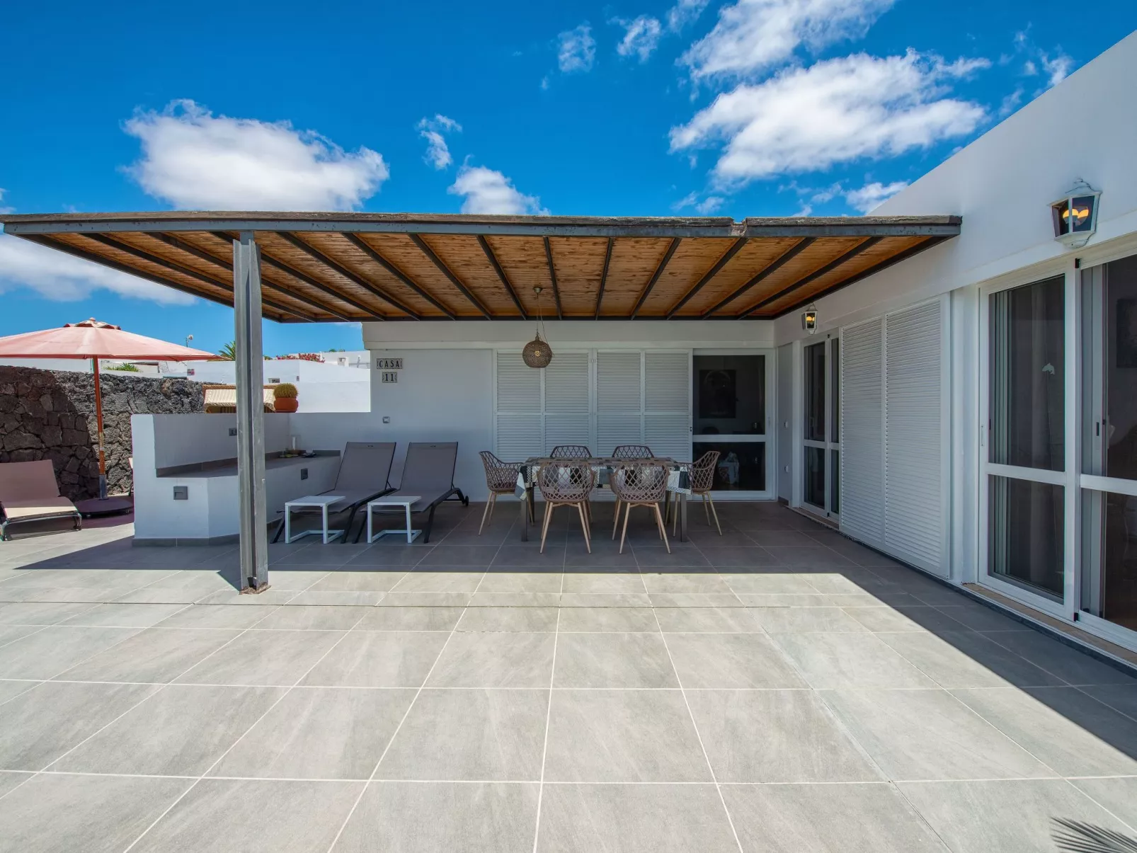 Mit Whirlpool - Buiten