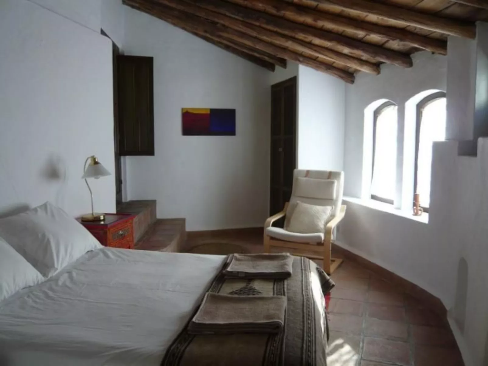 Mit Terrasse in der Nähe eines Wasserfalls - Image-tags.info