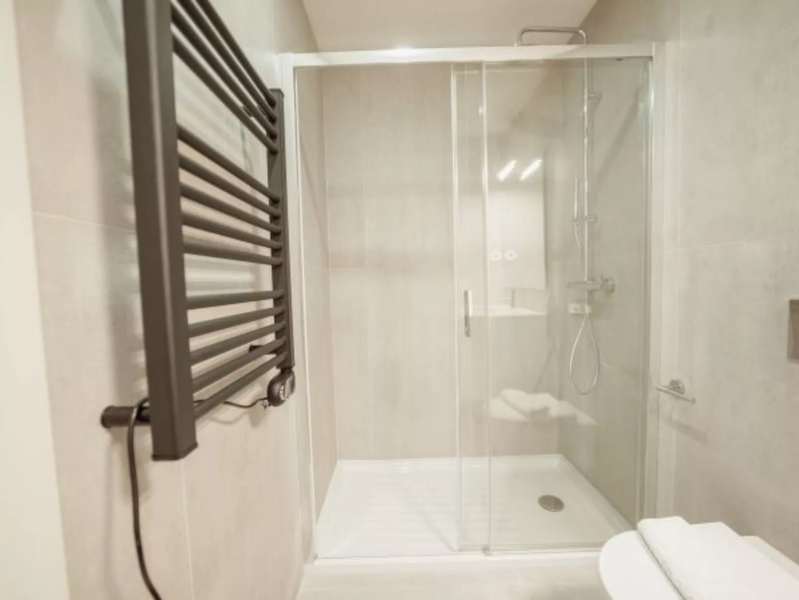 GAIA PREMIUM B APARTMENT by VACATIONY - Binnen