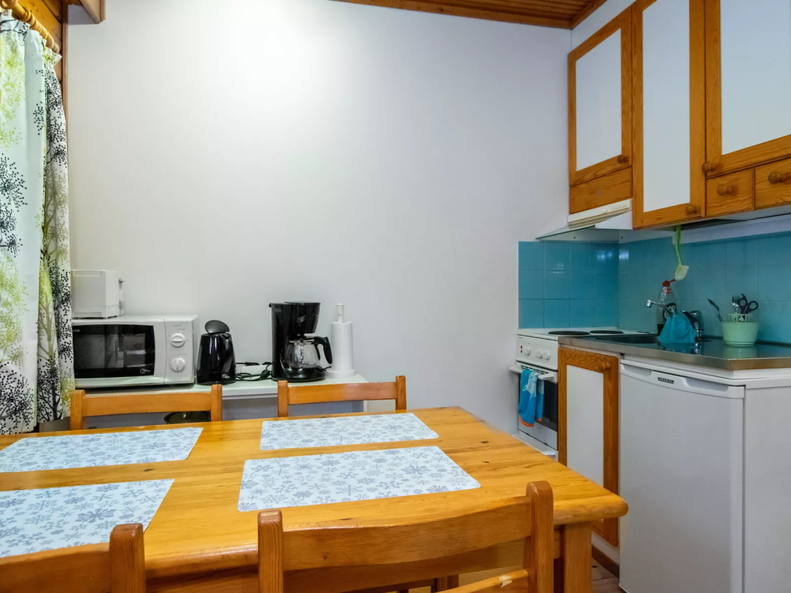 Kulta-käkönen 2 by bomba - Binnen