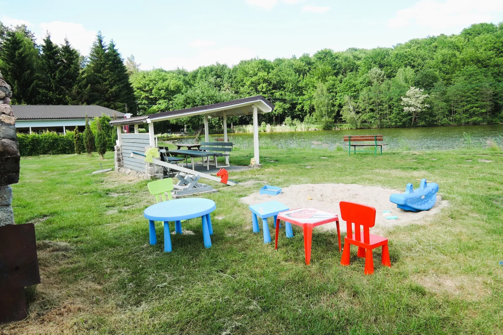 Holiday complex in Jezierzyce by Szczecin at the lake for 4 persons 30 qm Typ B Zielony - Tuinen zomer