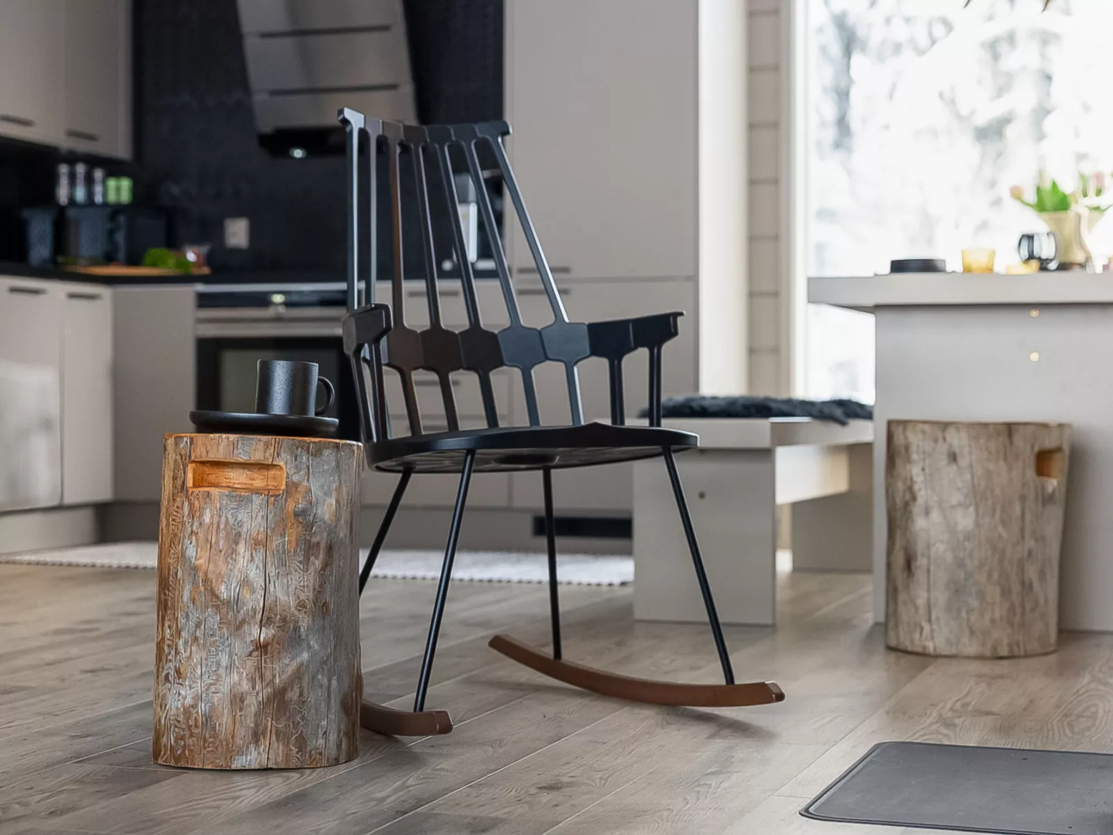 Loma-saaga 3 - Binnen