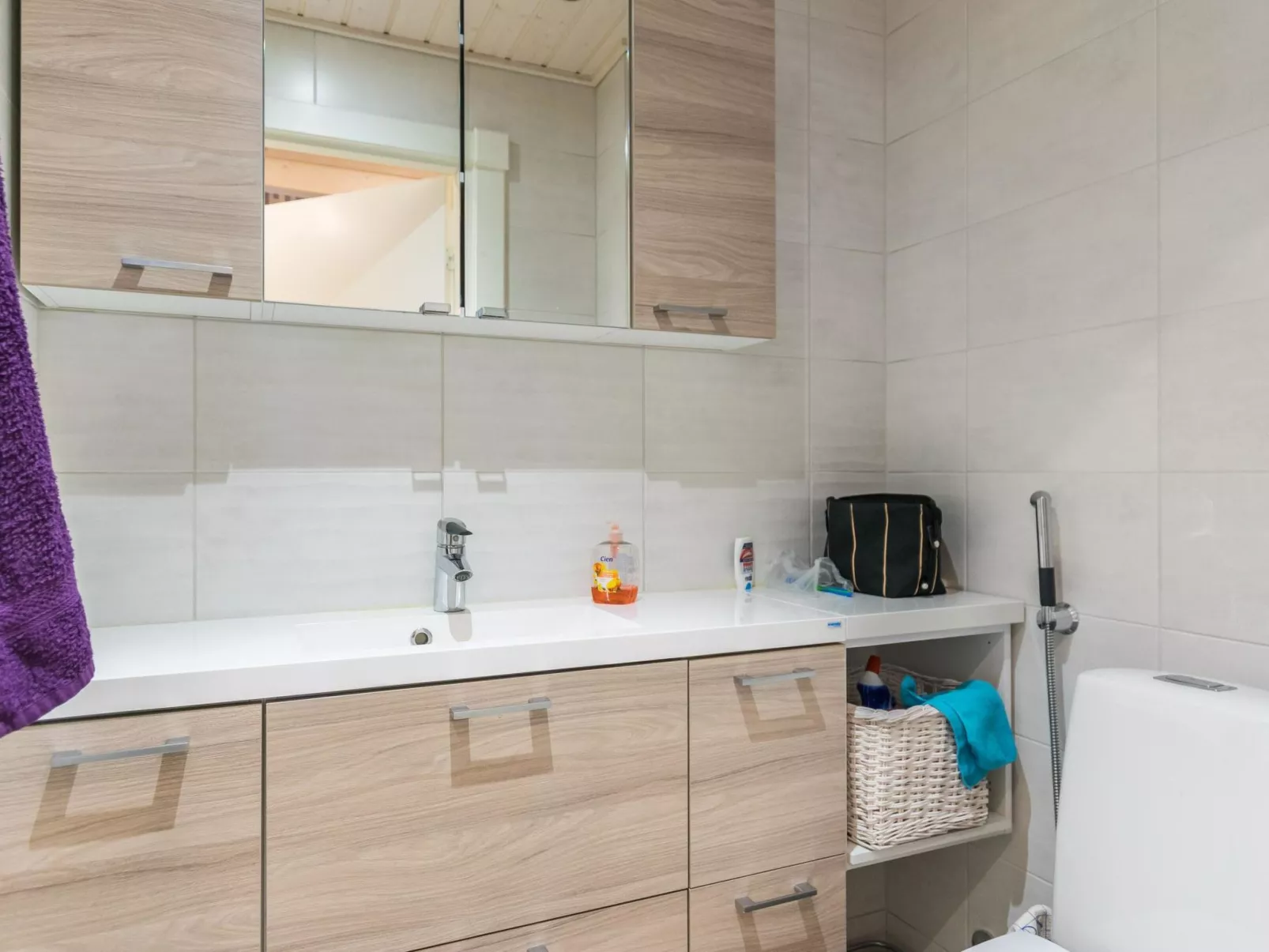 Villa iloinen - Binnen