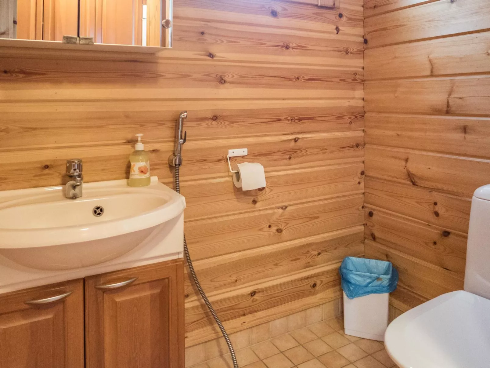 Klz 4. rubiini - Binnen