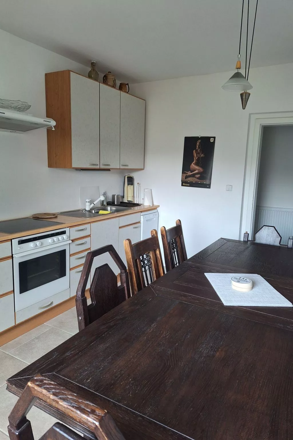 Gästezimmer mit Blick auf die Berge - Binnen