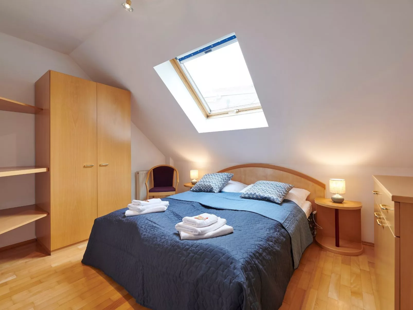 DAS BURGENNEST - Binnen