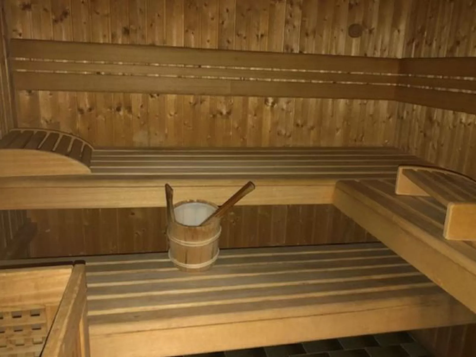 Pied-à-terre in Crans-Montana, pool and view - Swi - Binnen