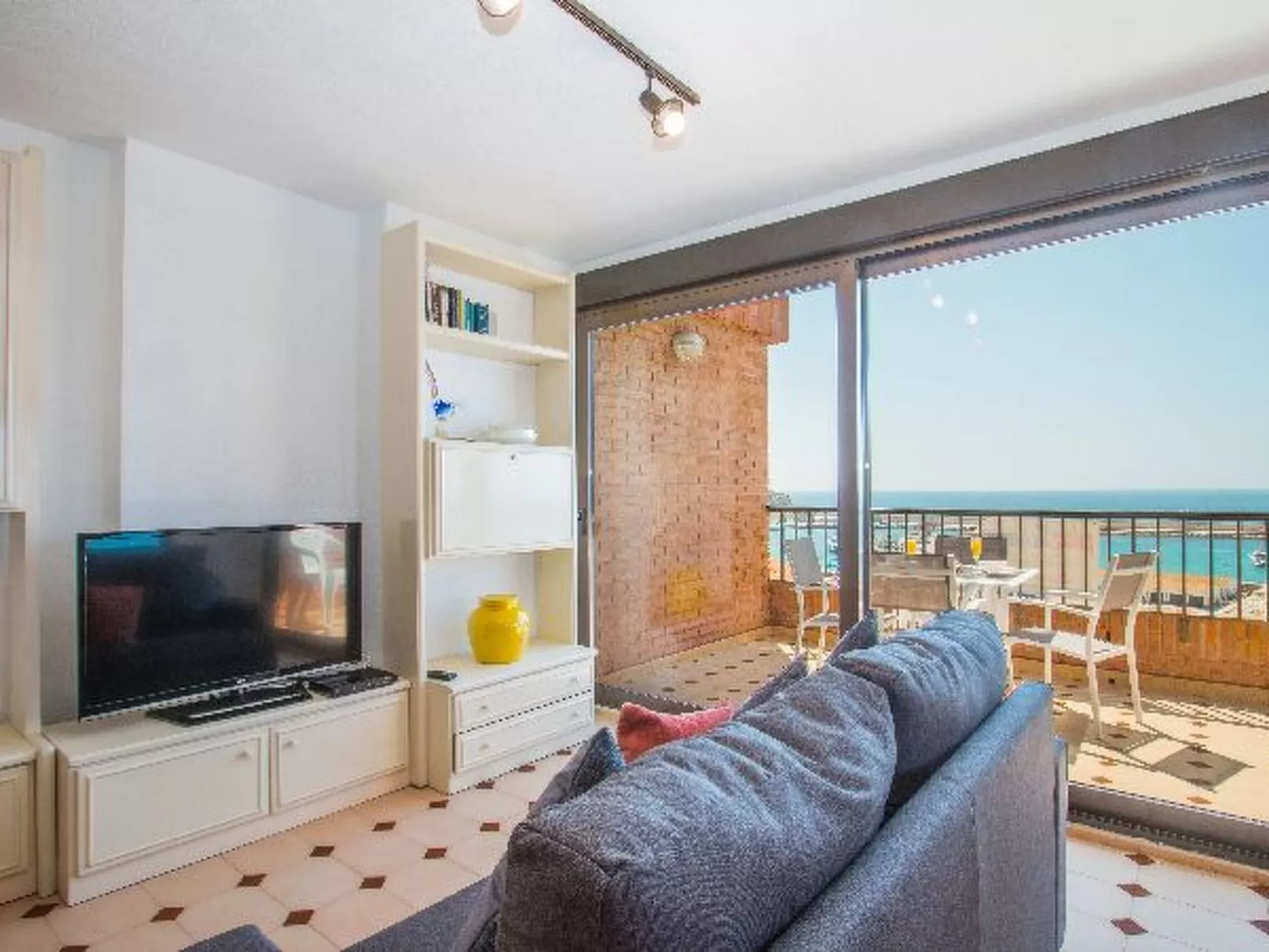 Apartment Ifach - PlusHolidays - Image-tags.info