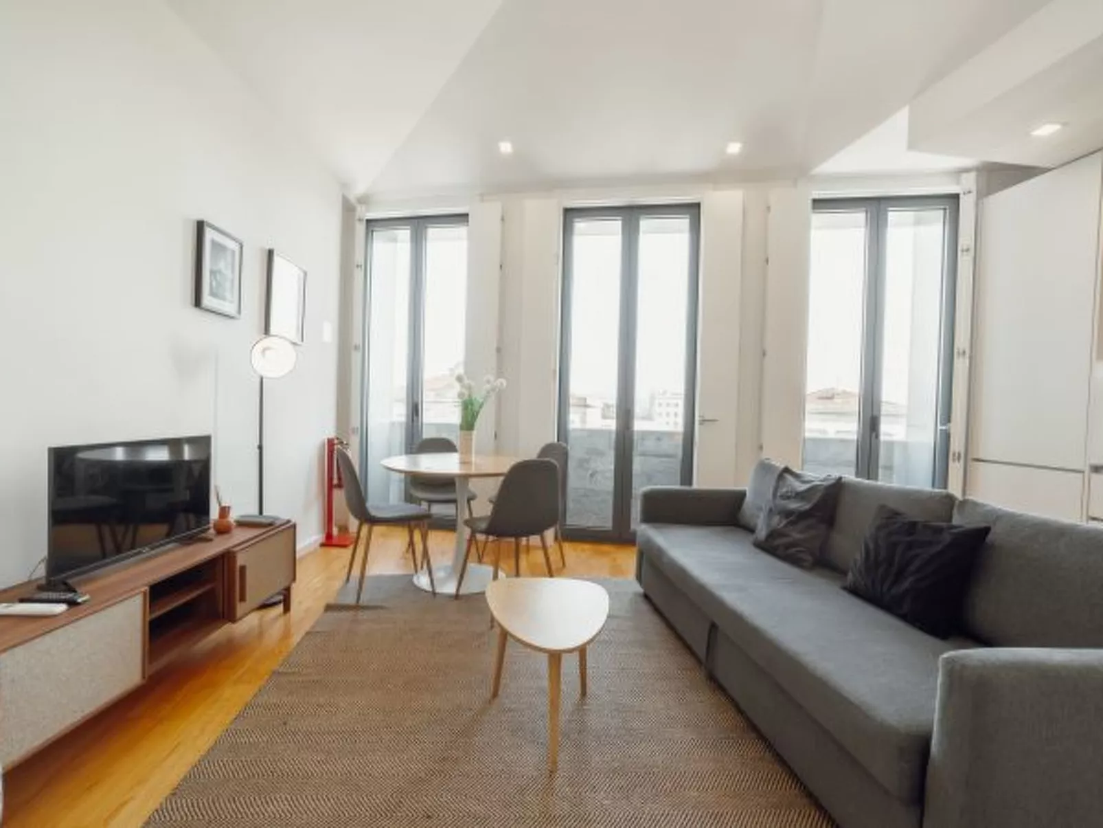 COURTYARD OPORTO DESIGN APARTMENT F - Binnen