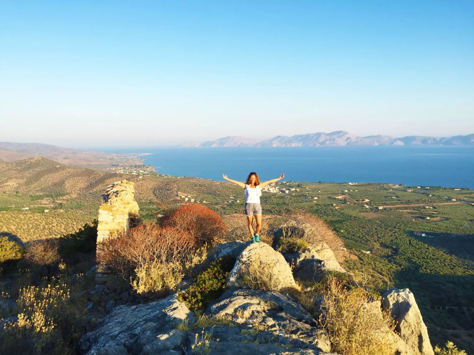 In Ermioni mit Grill, Terrasse und gemeinschaftlichem Pool - Buiten