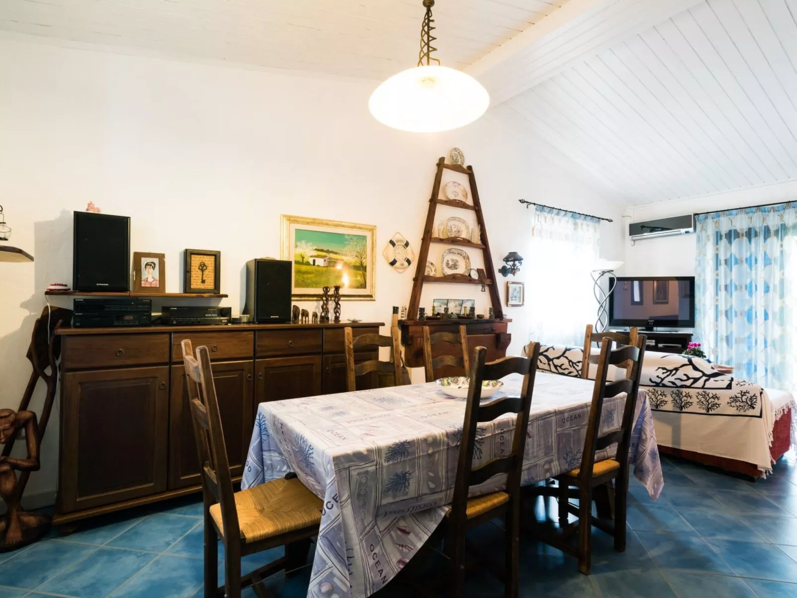 Haus in Calasetta mit Grill und Garten - Binnen