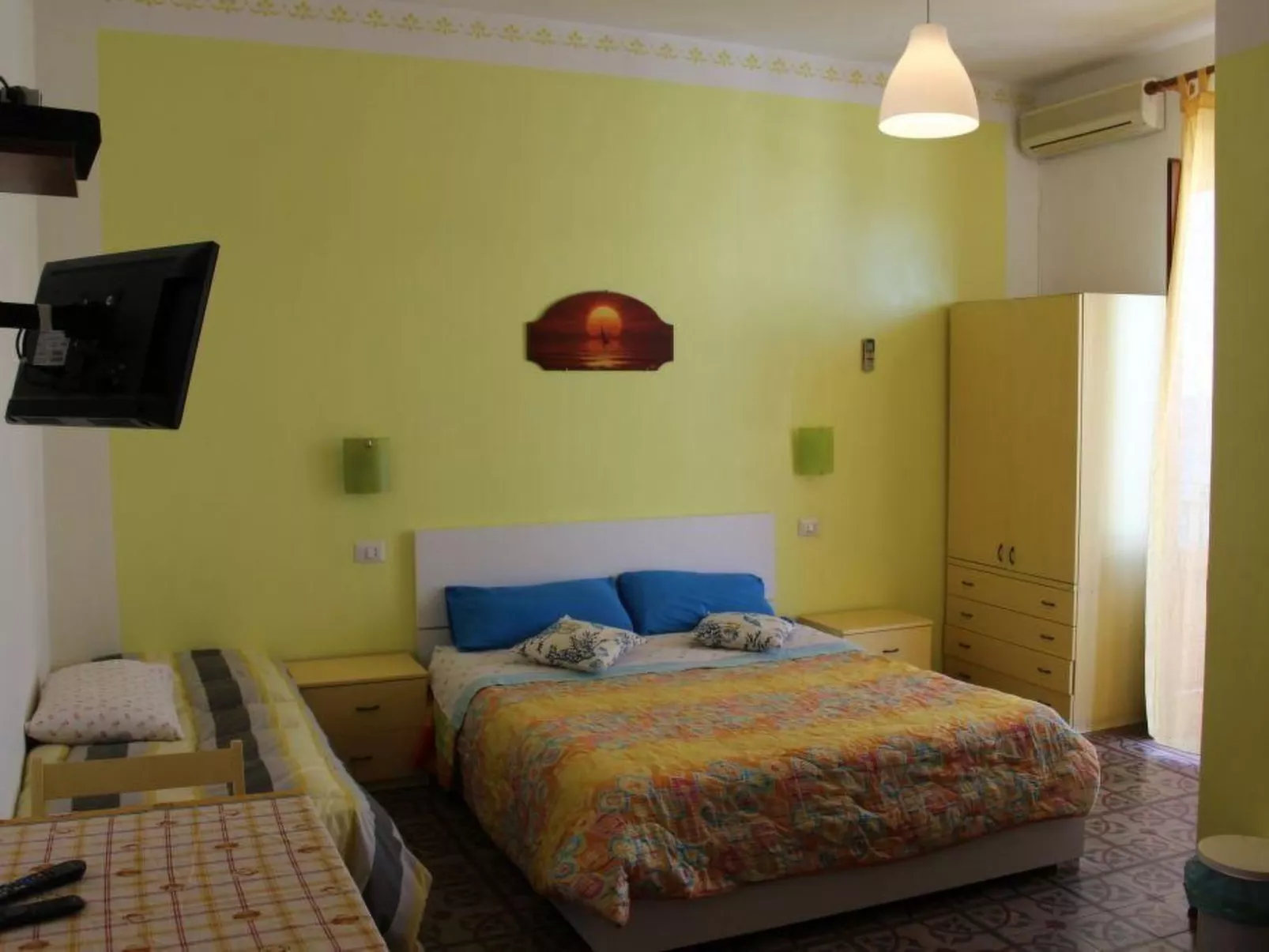 Ferienzimmer 'Bartolo' mit eigener Terrasse - Image-tags.info