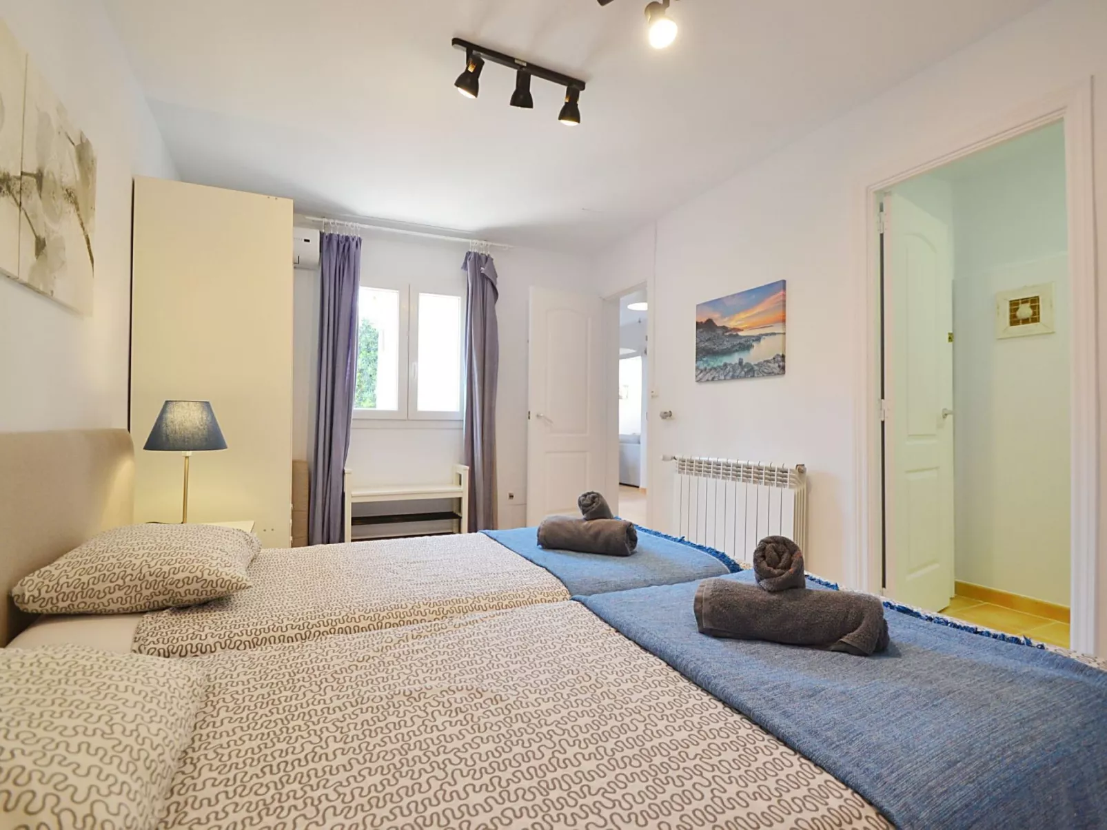 Gemütliches Ferienhaus in Urbanització S'estanyol mit Privatem Pool - Binnen