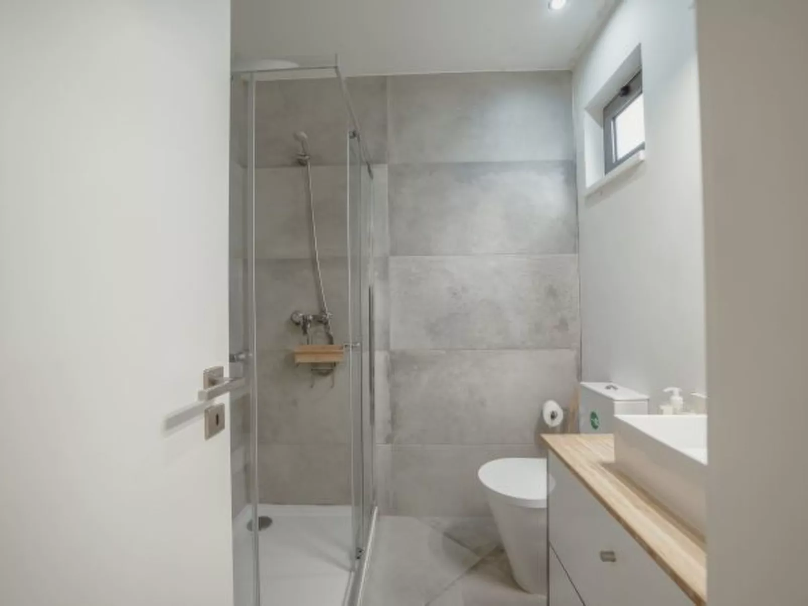 MEZZANINE STYLISH APARTMENT H by VACATIONY - Binnen