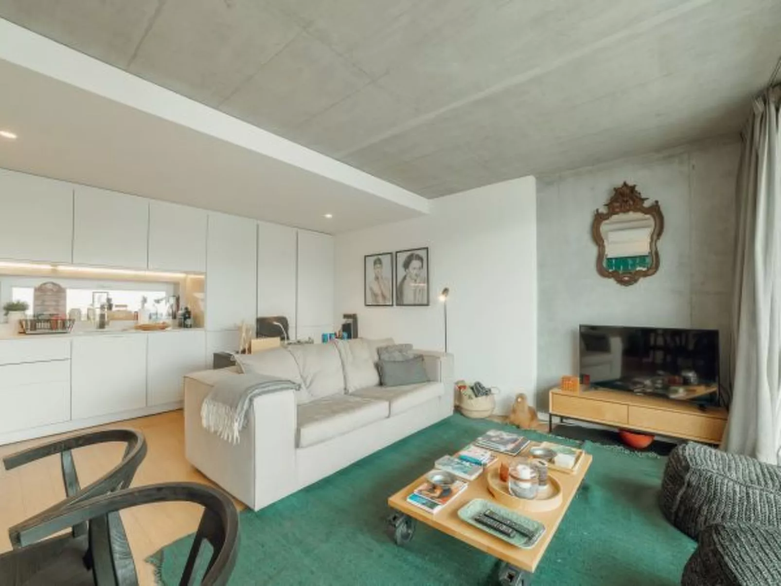 BEACH & SUN APARTMENT by VACATIONY - Binnen