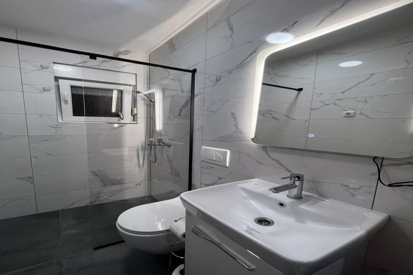 Apartment Lavaran 2 - Badkamer