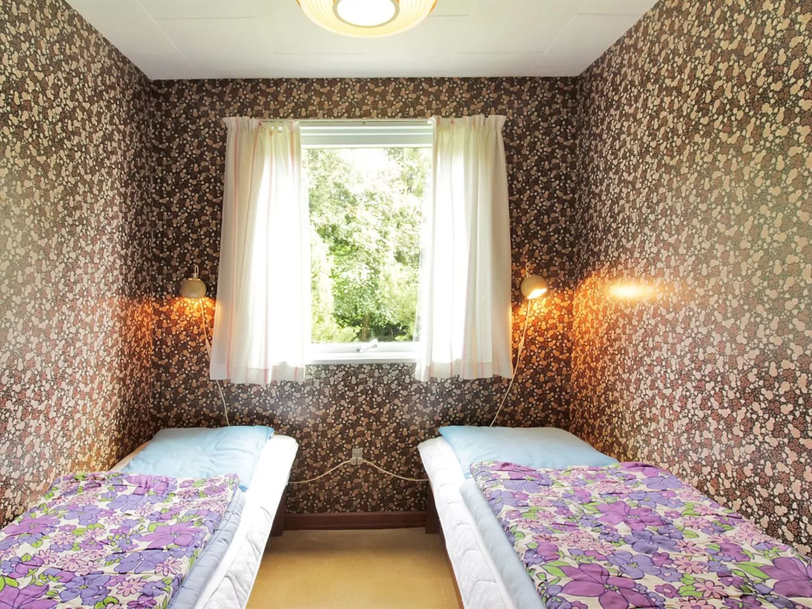 "Bergitte" - 450m from the sea - Binnen