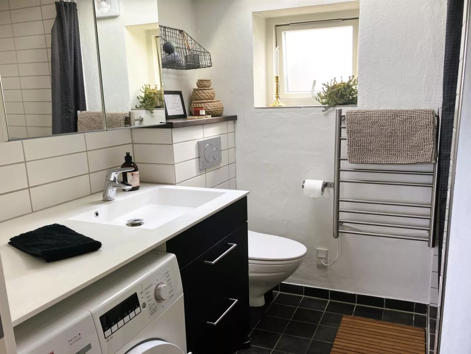 "Carlene" - 350m from the sea - Binnen