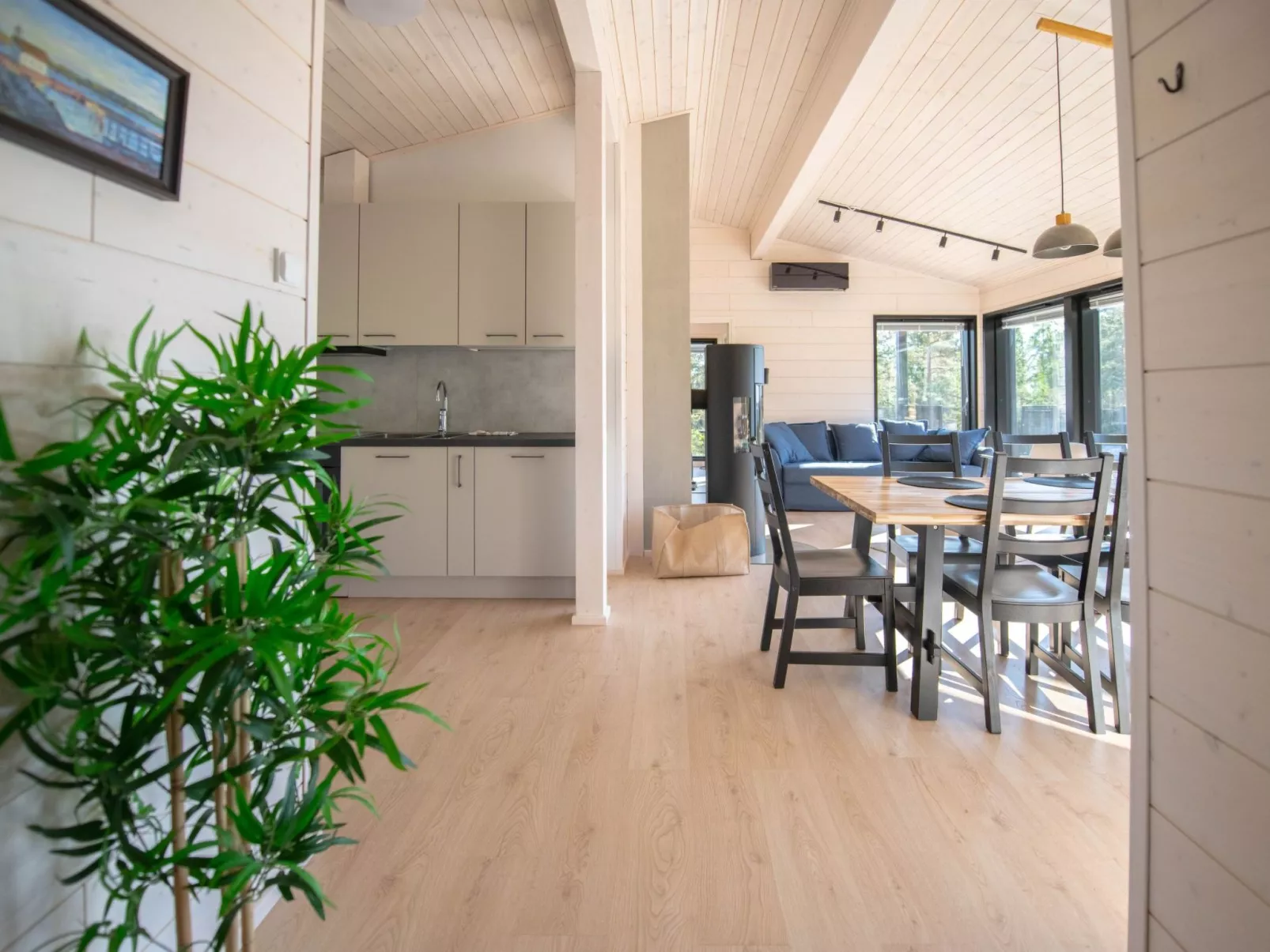 Sjöboda hill - Binnen