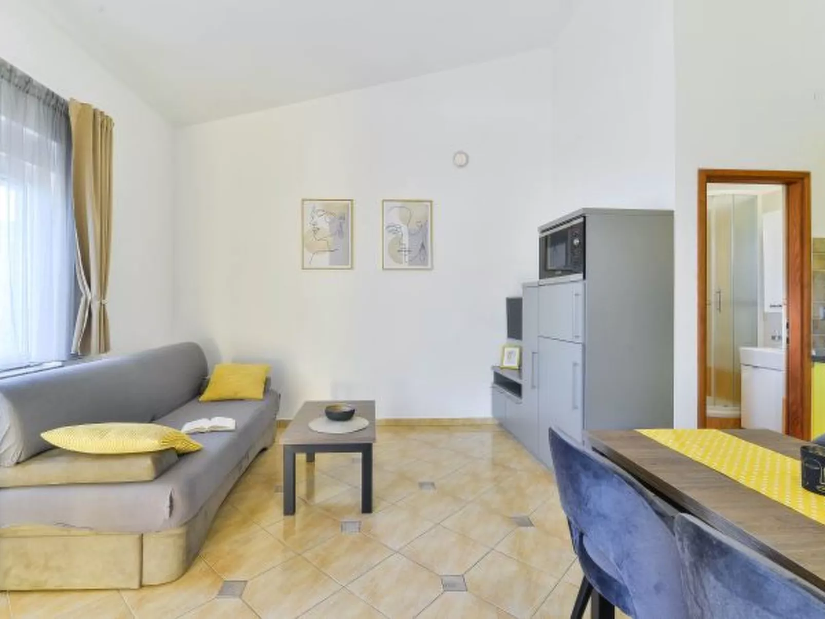 Holiday Apartment Inga Yellow with a sea view - Image-tags.info