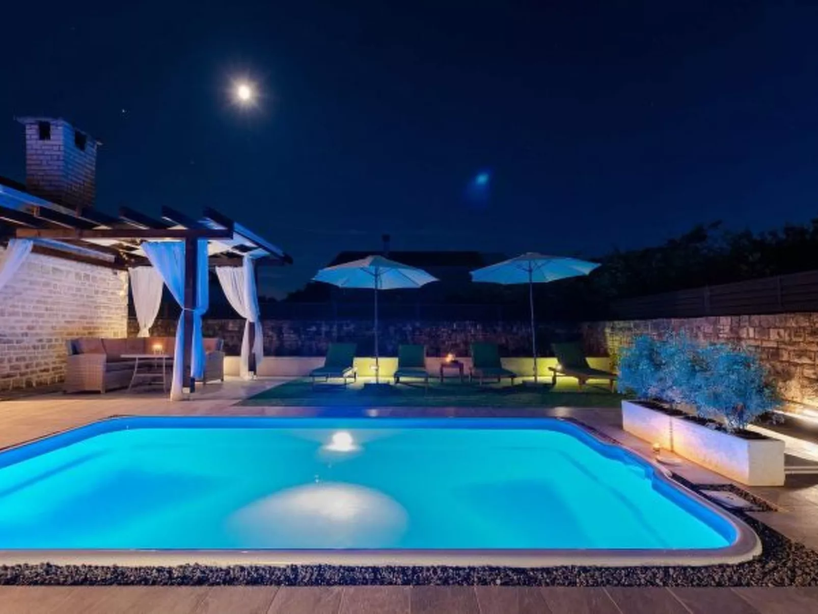 Dalmatian Holiday house Marcella with pool - Image-tags.info