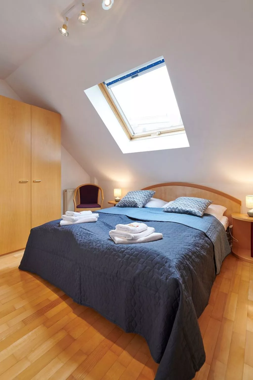 DAS BURGENNEST - Binnen