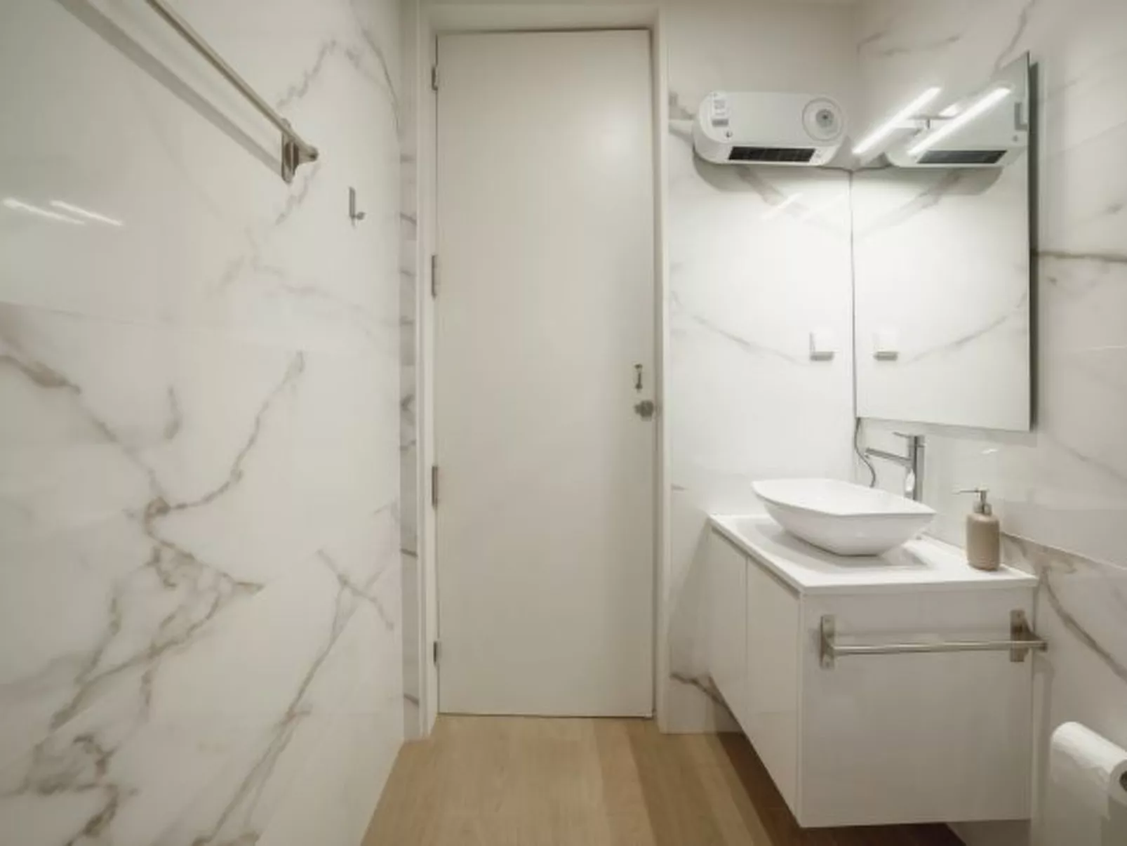 CARMO RESIDENCE PORTO - S. HELENA by VACATIONY - Binnen