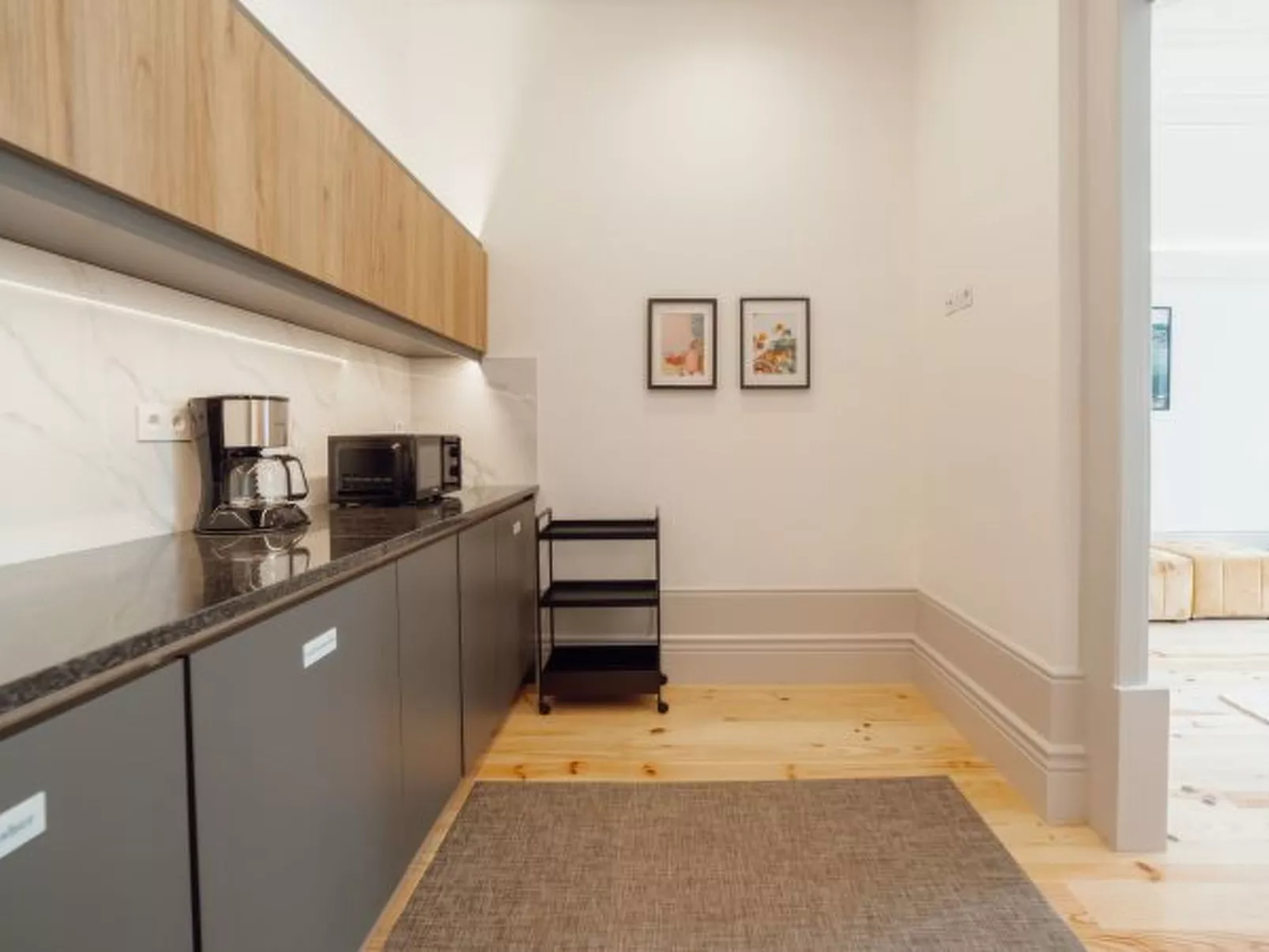 HEART OF PORTO APARTMENT C by VACATIONY - Binnen