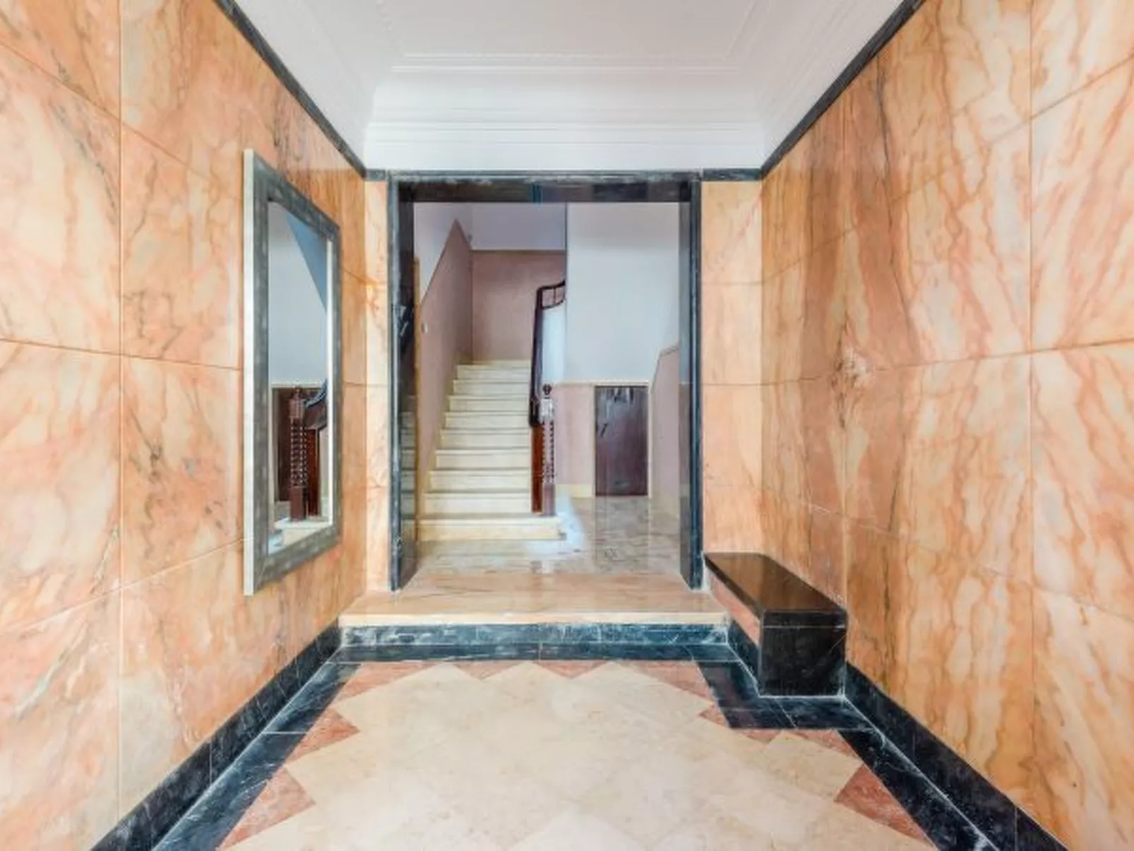 Bela Vista C in Lisboa - Binnen