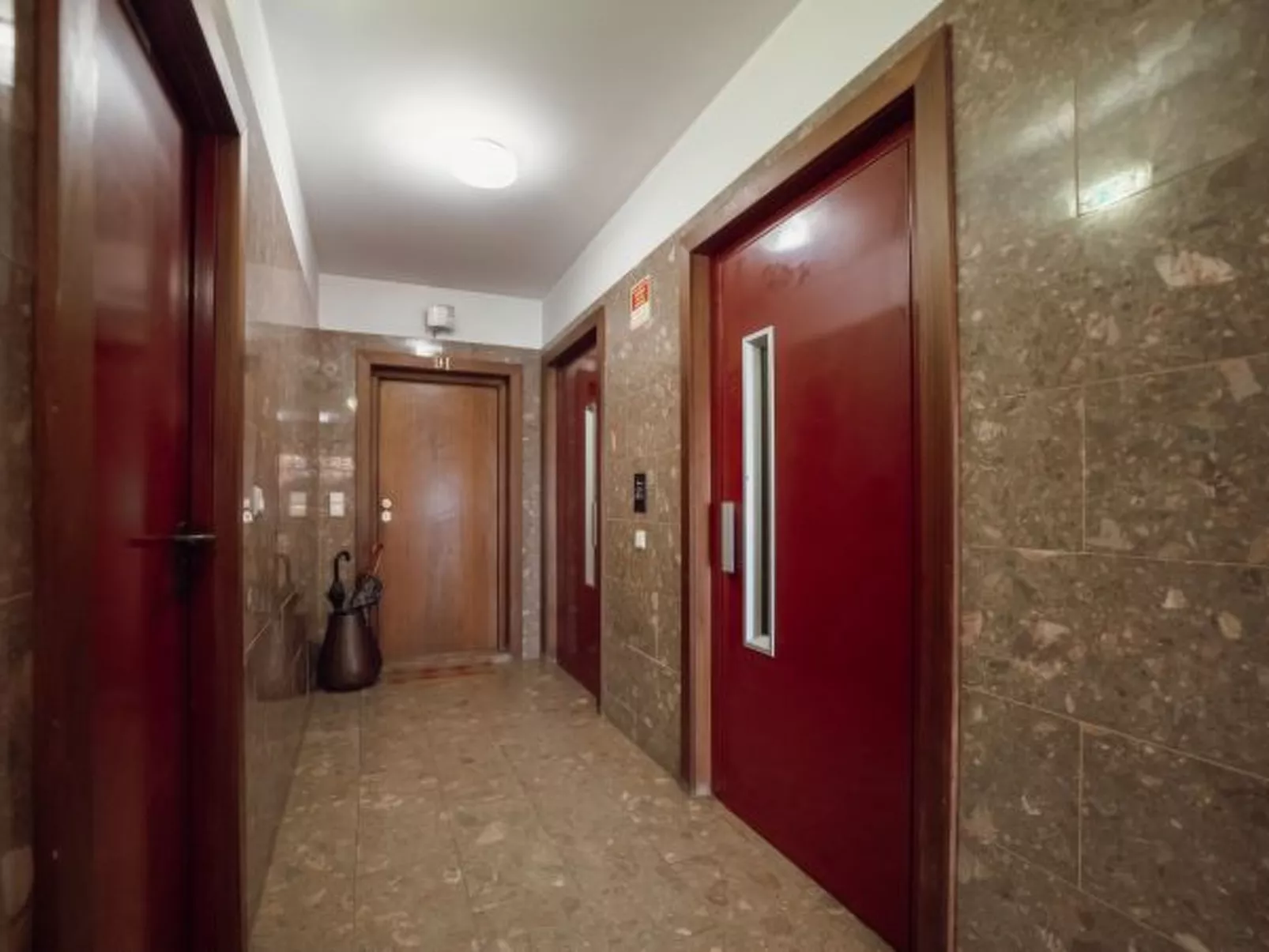 CITY CENTER GRAND SEA VIEW TERRACE by VACATIONY - Binnen