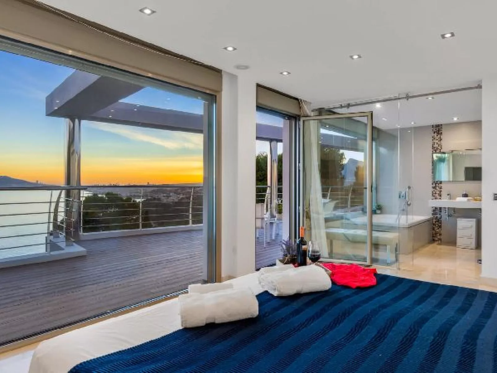 Villa Campomanes - PlusHolidays - Image-tags.info