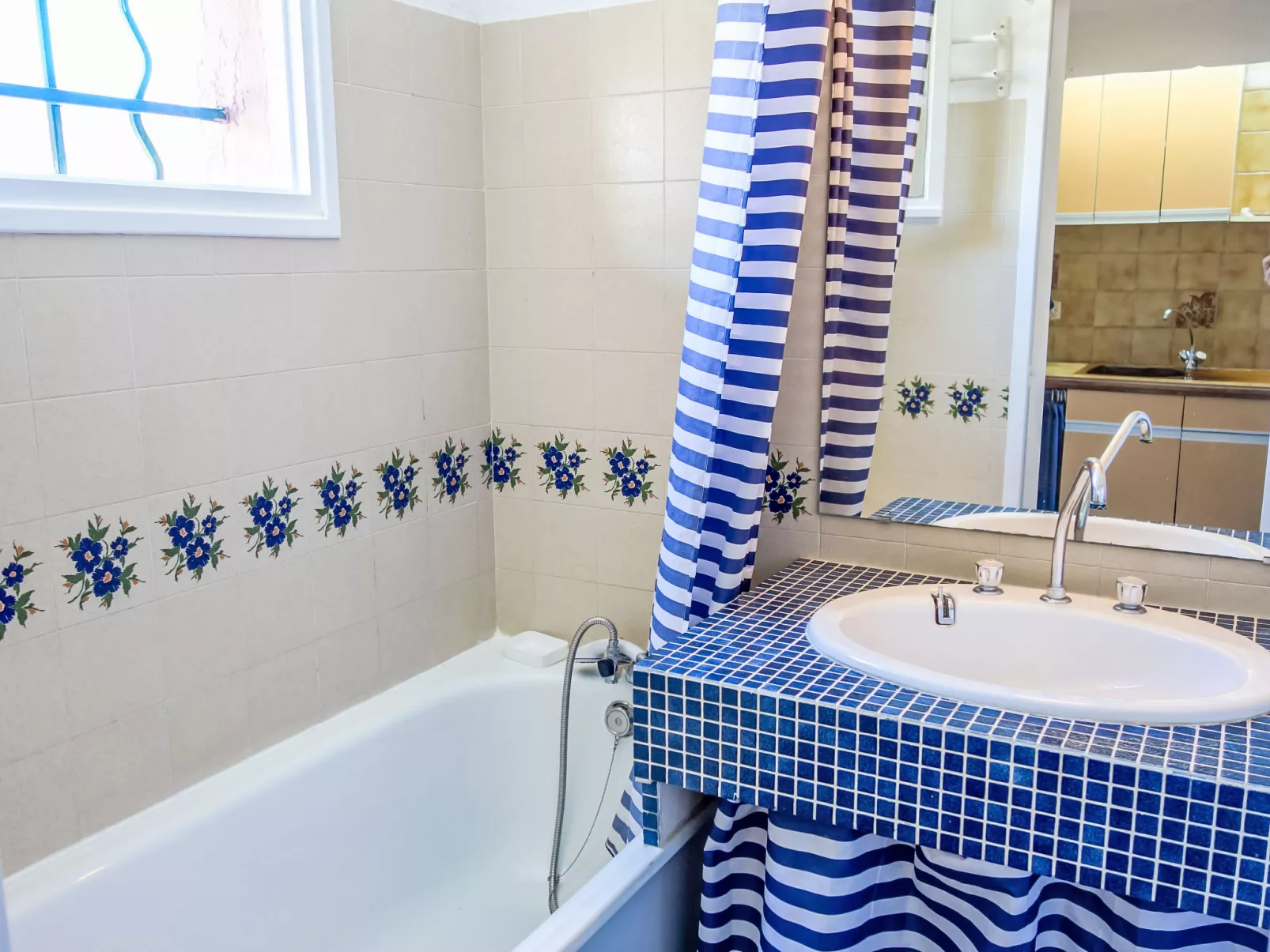 Les Hameaux de l'Ile Rousse - Binnen