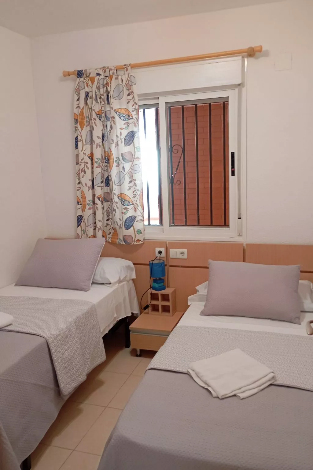 Wohnung Danesp - Frontal al Mar mit Blick auf den Pool - Image-tags.info